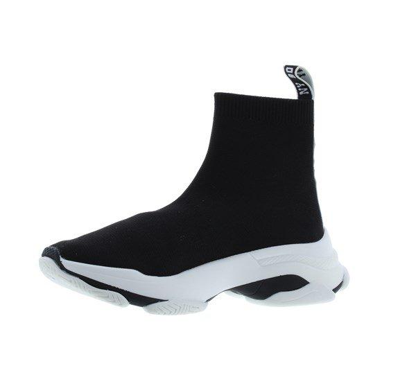 Steve Madden Mastery Trainers