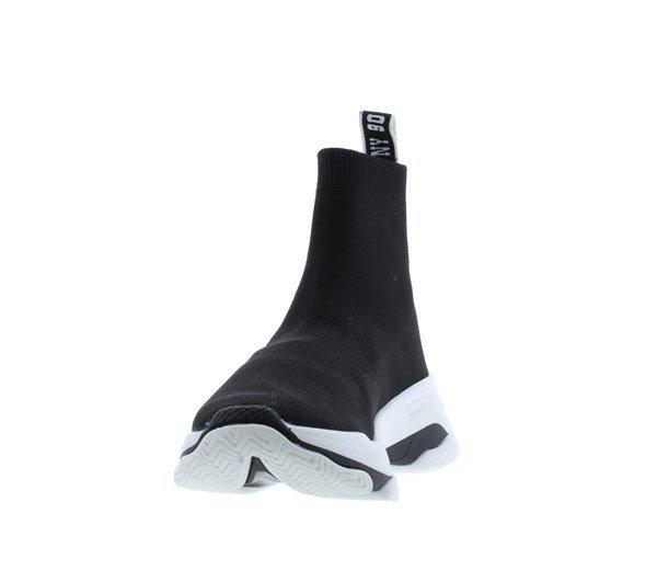 Steve Madden Mastery Trainers